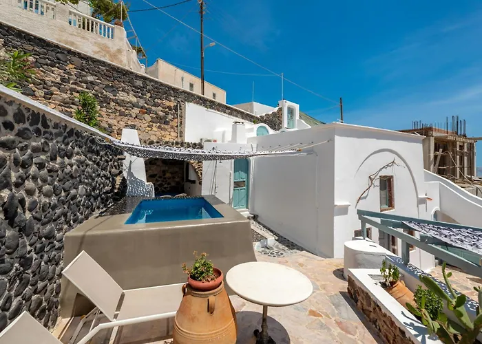 Blue Vine Pool Breakfast Kamári