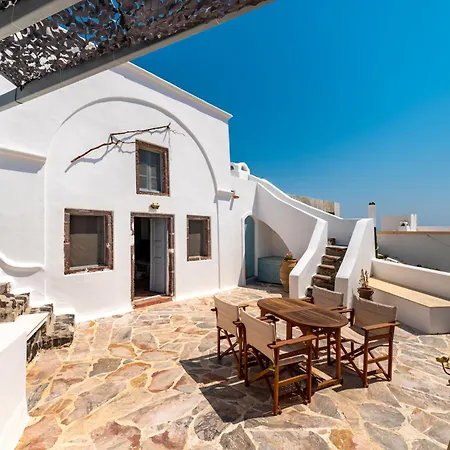 Semesterbostad Blue Vine Pool Breakfast *