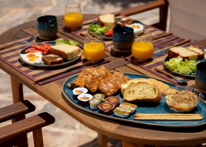 Tatil Evi Blue Vine Pool Breakfast